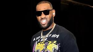 More music, less noise with beats studio buds read. Lebron James Sudah Menggunakan Beats Studio Buds Baru Sebelum Presentasi Resmi Mereka Berita Iphone