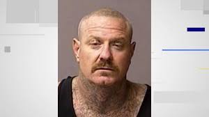 Modesto police searching for man who escaped during car chase