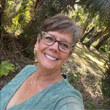 Which descendant of the boys is she?