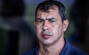 Vasco anuncia a contratação do técnico Fábio Carille para a temporada de  2025