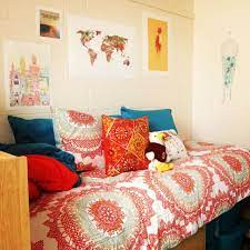 Pin By Michela Kuykendall On I Love College Cool Dorm Rooms Dorm Style Dorm Inspiration