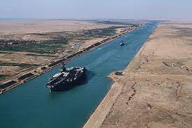 Eind negentiende eeuw verkocht egypte, vanwege schulden en een zeurende financiële crisis, hun aandelen in de suez canal company aan. Suezkanaal Wikiwand