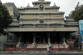 Lokasi strategik di negeri johor. Di Monumen Pers Nasional Tersimpan Jejak Dunia Pewartaan Indonesia Halaman All Kompas Com
