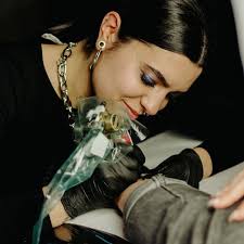 Francesca Spinelli tattoo artist (@francescaspinelliart) • Threads, Say more