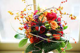 Feel the day's delight with spring flower arrangements. Kiwi Fleur Home Facebook