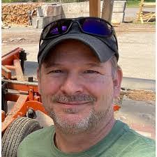 Brent Mckee's Instagram, Twitter & Facebook