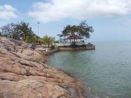 Wet world ni adik beradik dengan wet world pedas dan wet world shah alam. Pantai Minyak Beku Beach Batu Pahat Travelmalaysia