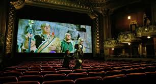 Résultat de recherche d'images pour "the shape of water"