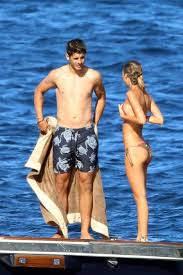Find out everything about álvaro morata. Morata Continues To Enjoy His Honeymoon Even Though His Man Utd Move Is In Jeopardy
