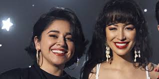 Details of selena q hairstyles hairstyles selena selena quintanilla outfits selena quintanilla fashion selena quintanilla perez. Selena And Suzette Quintanilla S Relationship True Story