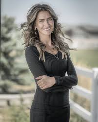 Ladies and gentlemen! You are looking...