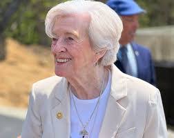 Mary Leclair's Instagram, Twitter & Facebook