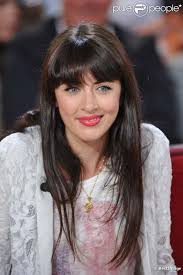 Early life and education of nolwenn leroy. Nolwenn Leroy Nee Nolwenn Le Magueresse Le 28 Septembre 1982 A Saint Renan Dans Le Finistere Est Une Nolwenn Leroy Cheveux Long Avec Frange Beaute Francaise