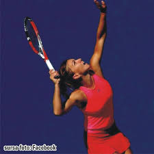 By winning australian open 2018 women's singles title, caroline also regained her no. CorespondenÅ£Äƒ Din Melbourne Inceput Cu MultÄƒ Ploaie Si Controverse La Australian Open 17 01 2018 Bursa Ro