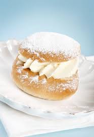 During baking, the cake should always remain moist in the center, while the outer layer is transformed into a thin, crunchy coating. Pin On Food