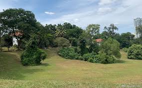 Am mittag wird es zu gewittern kommen und das thermometer klettert auf 31°c. Tanglin Halt Green Corridor Wessex Estate From Tracks To The Water Tower Little Day Out