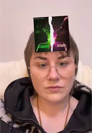 Alyce Spencer (@mrs.octoberstorm)