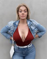 Mia Sand - Free pics, galleries & more at Babepedia