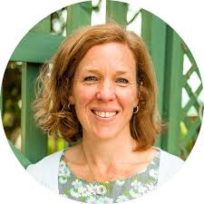 Jennifer Snelling's Instagram, Twitter & Facebook