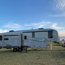 This 55+ gated community hosts an abundance of amenities including 2 fitness centers, wifi & all the comforts you would expect from a world class resort. Rvs For Sale Near Oro Valley Az