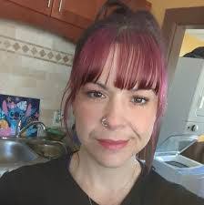 Heather Hebert's Instagram, Twitter & Facebook