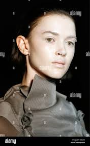 Catwalk fashion brunette model hi-res stock photography and images