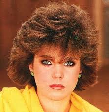 Cheryl Cole Medium Wavy Hairstyle For Women Hairstyles Weekly Love This 80s Short Hair 80s Hair Medium Hair Styles