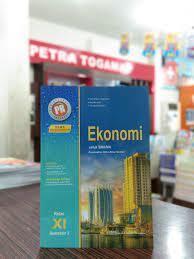 Kunci jawaban pr lks intan pariwara 2020/2021 klik di bawah ini. Buku Paket Geografi Kelas 11 Semester 2 Berbagai Buku