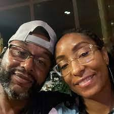 Derrick Gowdy's Instagram, Twitter & Facebook