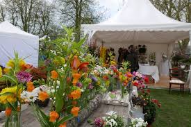 Der Stand Von Blumen Peeters Auf Der Krefelder Gartenwelt Ist Ein Hingucken Deko Design Garten Deko