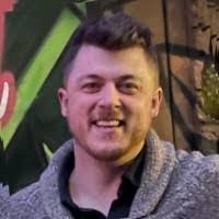 Stephen Ricker's Instagram, Twitter & Facebook