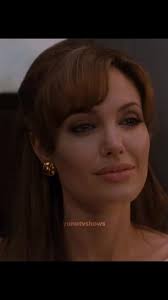 النساء لا تحب الأسئلة 👌🔥 #أنجلينا_جولي #جوني_ديب #السائح #أفلام_قصيرة  #أفلام_نتفلكس #إكسبلور #angelinajolie #johnnydepp #the_tourist #movies  #explor #foryoupage #aminechebba