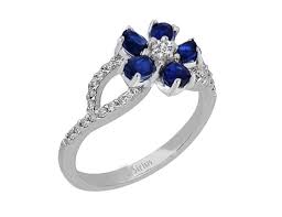 Pirlanta Ve Oval Safir Tasli Menekse Yuzuk Yuzuk Taki Kupe