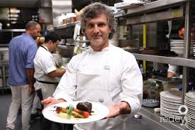 Trinidad benedetti contó en instagram la historia de maltrato laboral y acoso sexual que vivió cuando trabajaba en la panadería de pablo, del reconocido chef pablo massey. Amigos De La Huella 2nd Anniversary Dinner Celebration World Red Eye World Red Eye