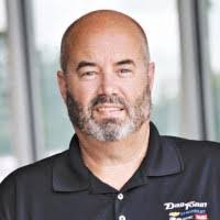 Shelley Shoemaker's Instagram, Twitter & Facebook