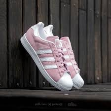 Der adidas superstar i verkörpert eine ganze generation und steht für einen modernen lifestyle. Damen Sneaker Und Schuhe Adidas Superstar W Ftw White Pink