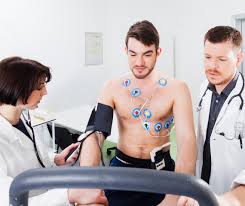 An electrocardiogram (ekg) is a test that measures electrical signals in your heart. Ekg Bei Herzschwache Herzinsuffizienz Ratgeber Herzinsuffizienz