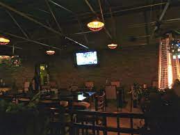 Papa Franks Patio At Night The Perfect Spot For Good Conversation And Great Food Italian Restaurant Papa Patio