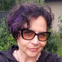 20+ "Heidi Claus" profiles