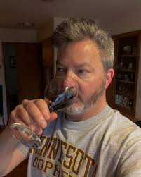 Kerry Ervin (@mmmurmelart) • Instagram photos and videos