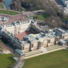 Read about this facinating palace including opening hours buckingham palace was bought by george iii in 1762 and enlarged in the 19th century to form four. Inside Buckingham Palace Is Buckingham Palace Open To The Public