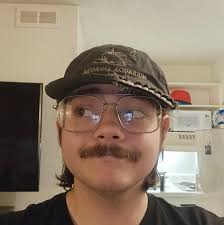 Gamer looking for people to play with online