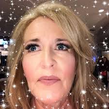 Wendy Lacasse's Instagram, Twitter & Facebook