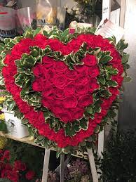 Pin By Albeza Valencia On Funeral Flowers Funeral Floral Arrangements Funeral Flower Arrangements Flower Arrangements Simple