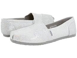 Skechers Women S Bobs Earth Slip On Silver 9 M Us Http Www Amazon Com Dp B004d2is32 Tag Icypnt 20 Skechers Bobs Bob Shoes Skechers Women