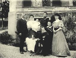 Résultat de recherche d'images pour "la maison de tante léonie"