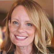 Shanna Benson's Instagram, Twitter & Facebook