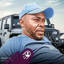 74-year-old man finds new life with college roommates