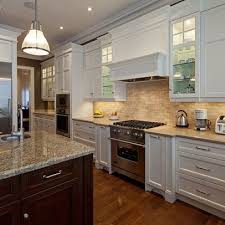 Pin By Mari Reynolds On Kitchen Backsplash Kitchen White Cabinets Kitchen Backsplash Designs Black Tiles Kitchen