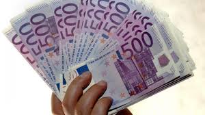 Banca centrală europeană a anunţat că va opri emiterea bancnotei de 500 de euro. Bancnota De 500 De Euro Va Putea Fi SchimbatÄ In Continuare La UnitÄÈile De Schimb Valutar Din Moldova Tv8 Md
